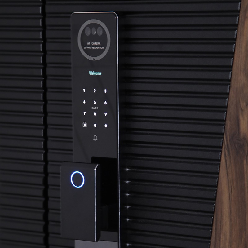 Стальная дверь «Берилл» (биометрический замок Y12)