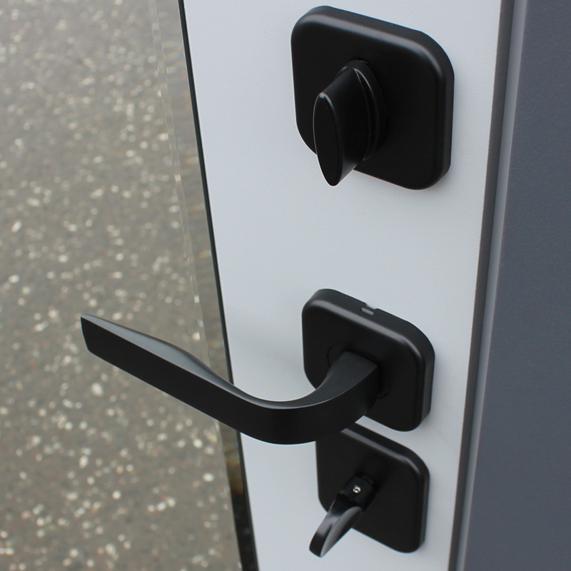 Стальная дверь «Манчестер с зеркалом»