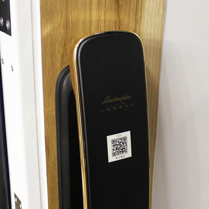 Стальная дверь «Lamborghini» с умным замком