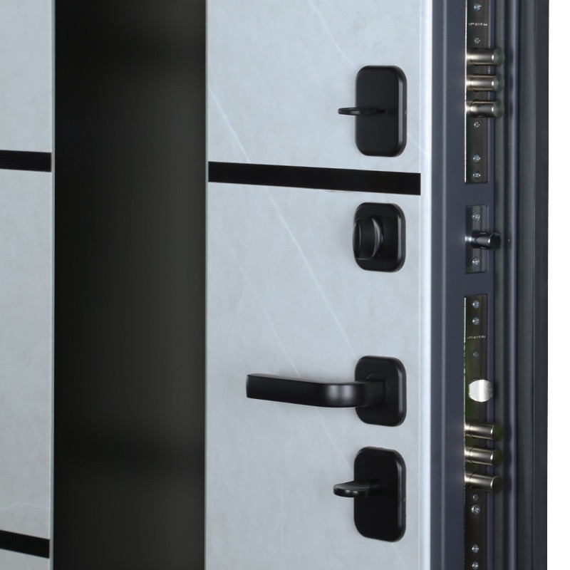 Стальная дверь «Енисей» с зеркалом