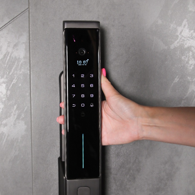 Стальная дверь «Сантос» с умным замком