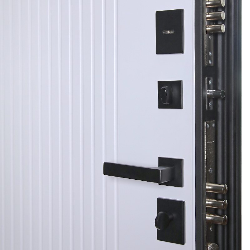 Стальная дверь «Magnat»