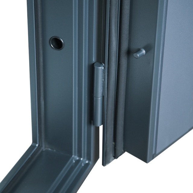 Стальная дверь «Ювентус»