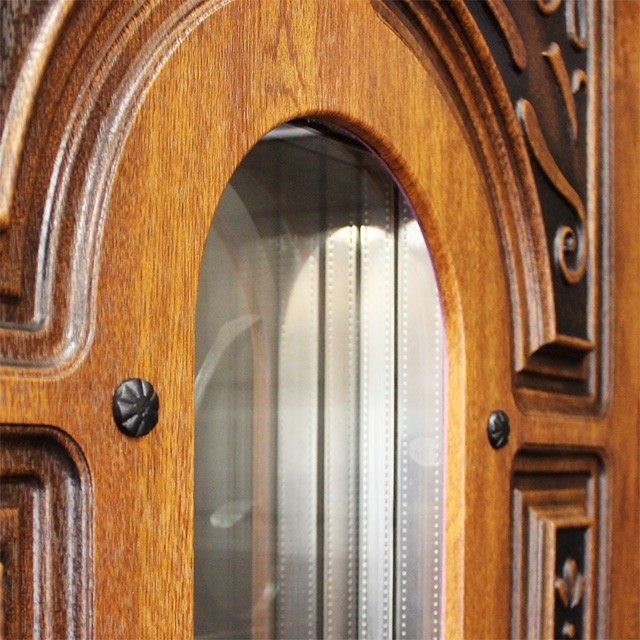 Стальная дверь 3К «Русь с окном и ковкой»