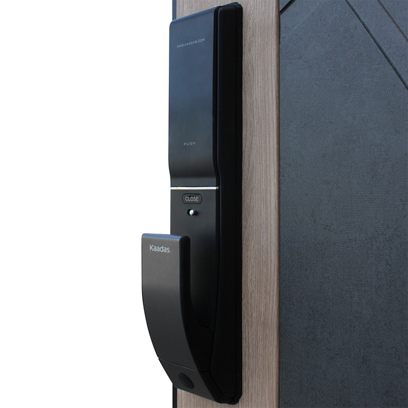 Стальная дверь «Слэб» с умным замком