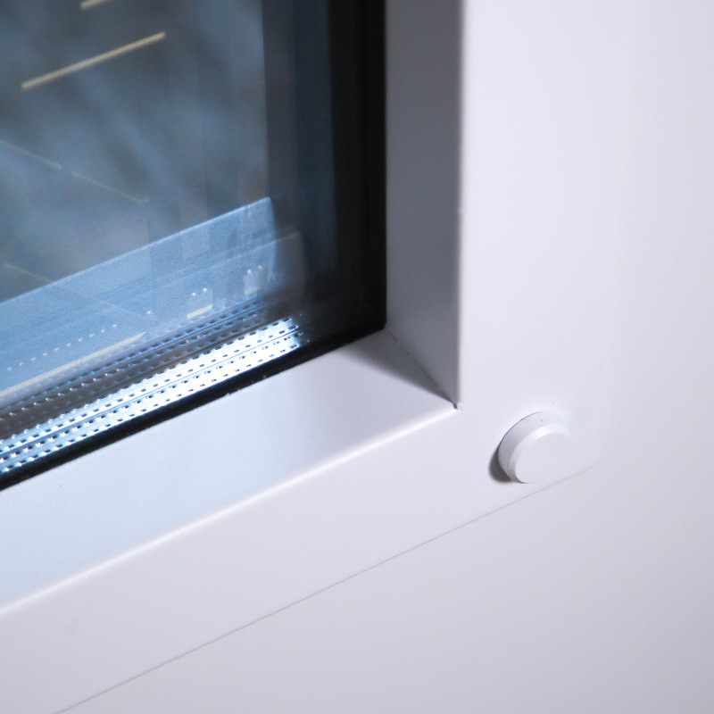 Стальная дверь Терморазрыв 3К «Изумруд» с окном и лазерной резкой