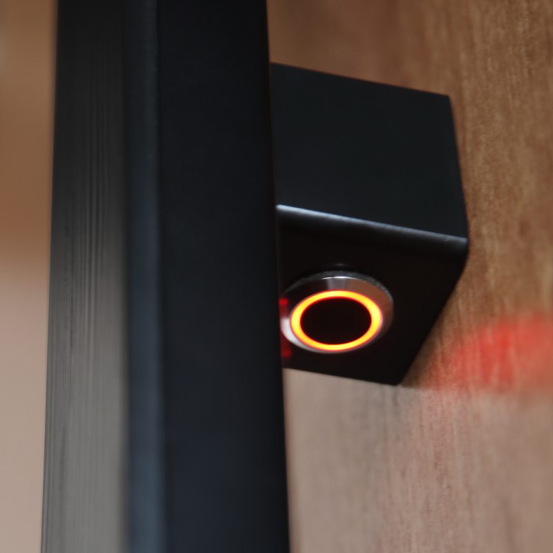 Стальная дверь Терморазрыв 3К «Tibr» с умным замком