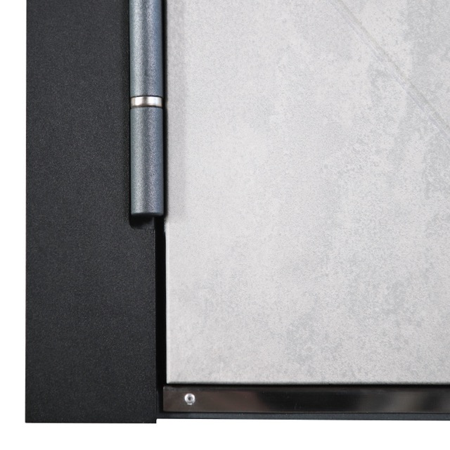 Стальная дверь «Royal» с умным замком