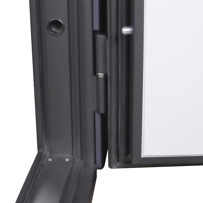 Стальная дверь «Статус»